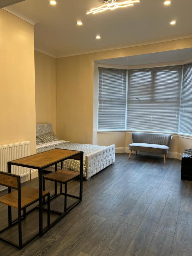 Lovely 1-bedroom In Apartment